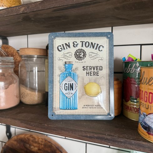 Plåtskylt Gin Served Here 15x20 cm