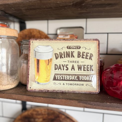 Plåtskylt Drink beer 15x20 cm