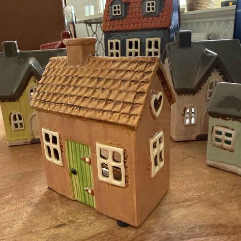 Keramikhus Rosa med tvätt för värmeljus 14 cm