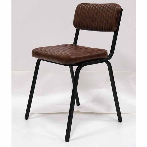 Matstol Astoria i quiltat läder Trademark Living