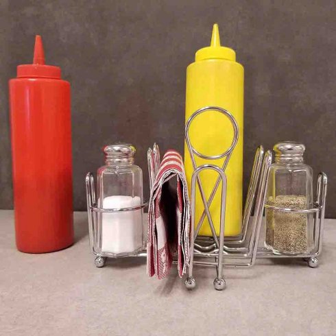 Dinerset med hållare, 2 flaskor, salt & pepparkar