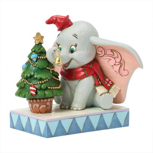 Disney Figur Dumbo klär julgranen