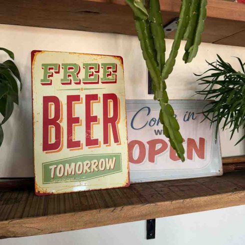 Plåtskylt Free beer tomorrow... 20x30cm