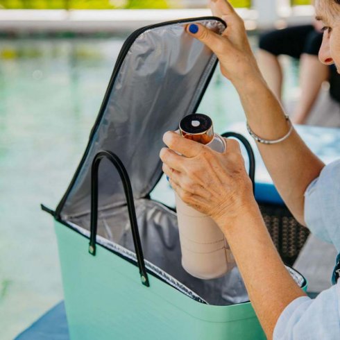 Hinza kylväska stor modell svart med axelrem