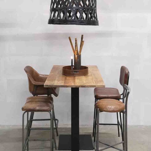 Barstol Astoria med Quiltad i läder Trademark Living