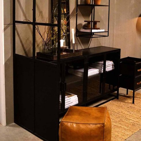 Hurts i järn med 2 lådor och läderhandtag - Trademark Living