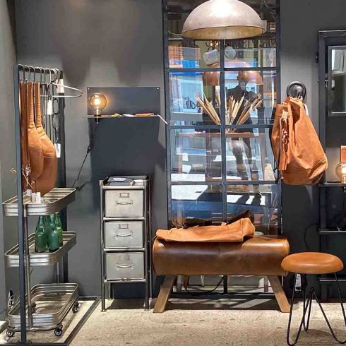 Skåp i järn med 3 lådor - Trademark Living