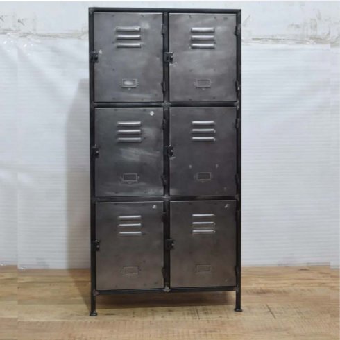 Industriellt skåp i metall med 6 skåpsluckor