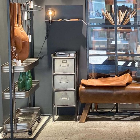 Rullvagn i Järn med hjul Trademark Living