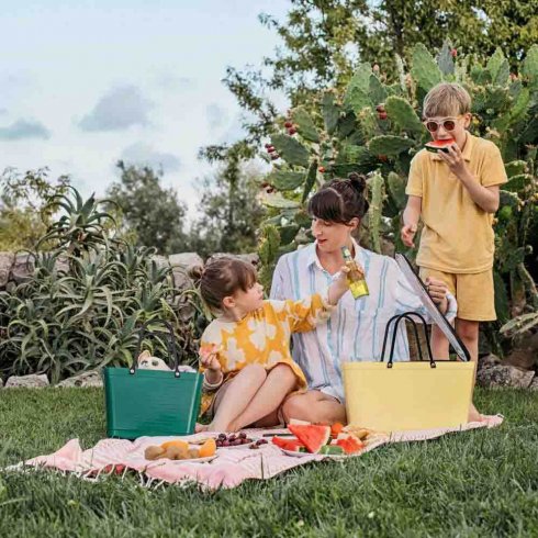 Hinza kylväska stor modell svart med axelrem