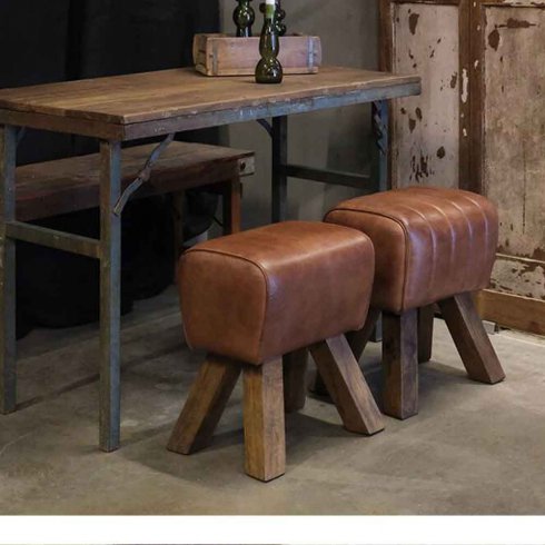 Sittpall med quiltat mörkbrunt läder & träben