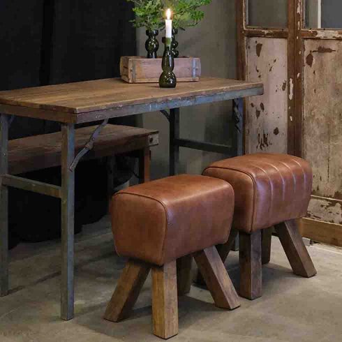 Sittpall med mörkbrunt läder & träben