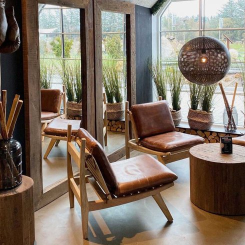 Loungestol med trä & läderkuddar Trademark Living