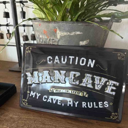 Plåtskylt Caution Mancave 20x30cm