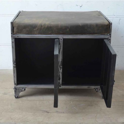 Mindre industriell metallbänk med skinnsits Naturell