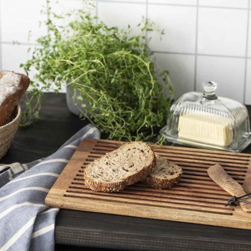 Skärbräda med ränder i Akaciaträ