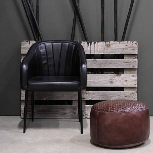 Matstol Queens i svart läder Trademark Living