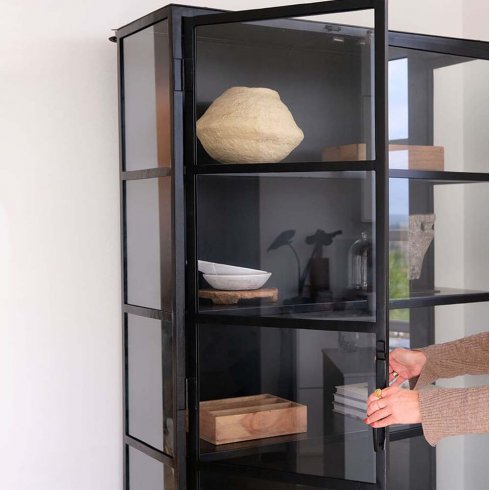 Magnum Vitrinskåp i järn med 2 dörrar - Trademark Living